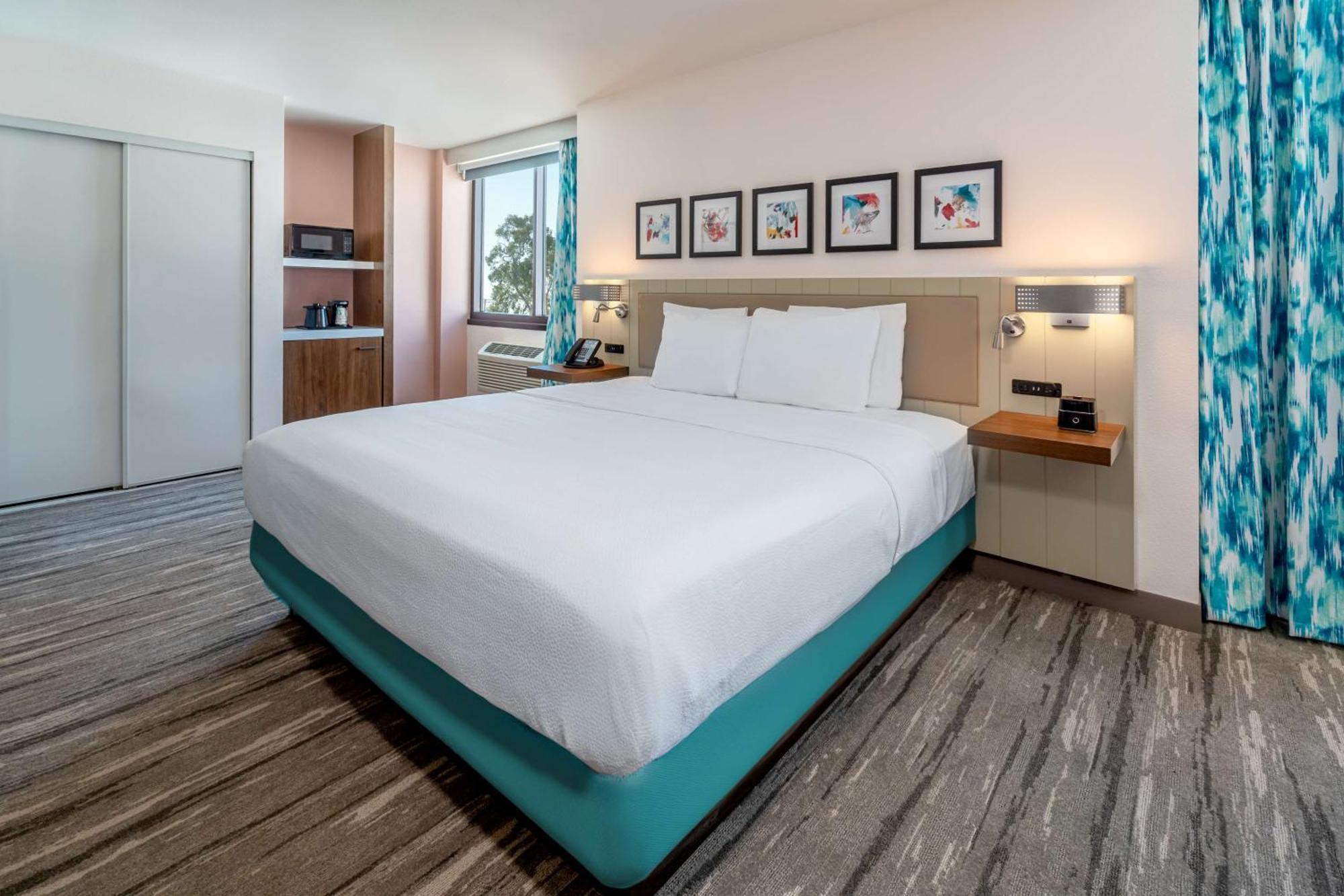 Hilton Garden Inn Los Angeles Airport Exterior photo