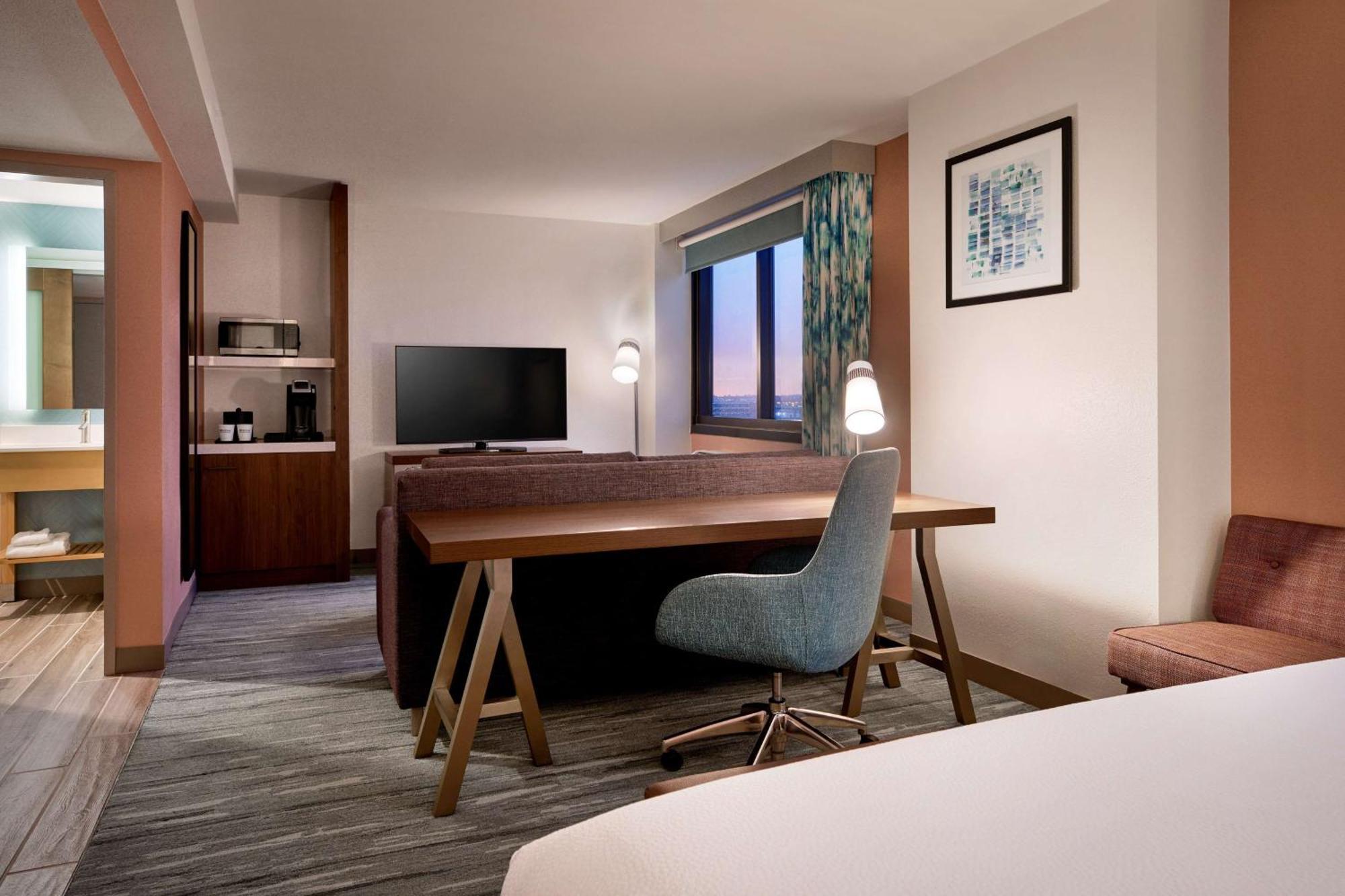 Hilton Garden Inn Los Angeles Airport Exterior photo