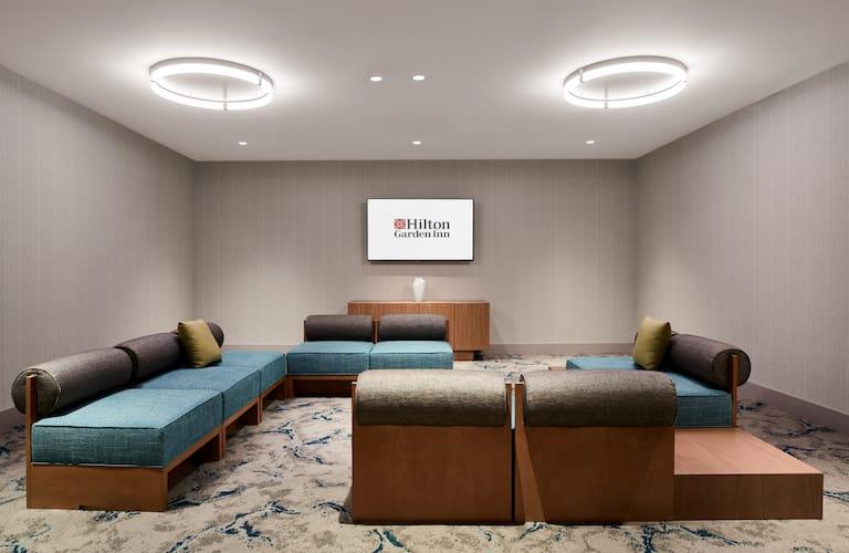 Hilton Garden Inn Los Angeles Airport Exterior photo